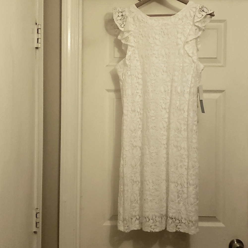 White Flower Lace Sleeveless Dress